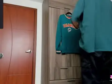 Chaturbate Live Sex Cam of master_steven_01