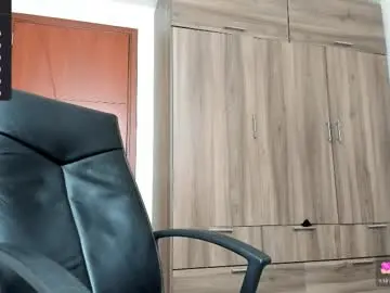 Chaturbate Adult Video Chat of master_steven_01