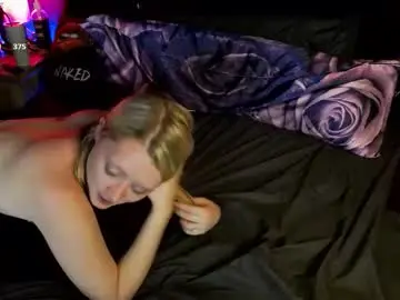 Chaturbate Sex Cam of rose_xxx_bb