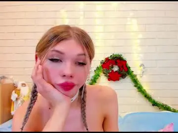 Chaturbate Free Porn Cam of blondy_fina