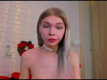 Chaturbate Live Sex Cam of blondy_fina