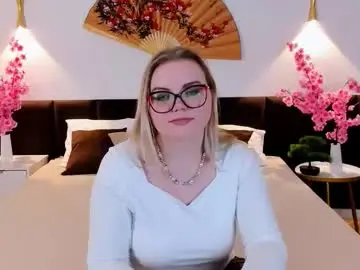 Chaturbate Live Sex Cam of crystalcurtis