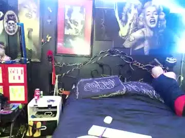 Chaturbate Live Sex of splashh_queen317