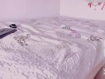 Chaturbate Live Sex Cam of tiana_glowxxx