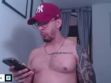 Chaturbate Adult Video Chat of andrew_mathe