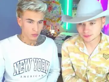 Chaturbate Live Porn of latin_boysxxx_