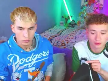 Chaturbate Live Porn of latin_boysxxx_