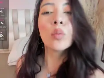 Chaturbate Adult Video Chat of ari_lynn_