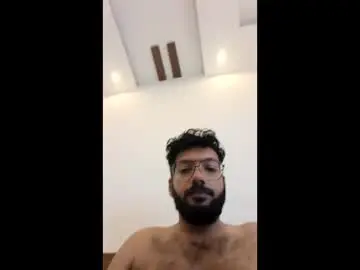 Chaturbate Nude Webcam of desidirtyboy9497