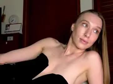 Chaturbate Live Sex Cam of linaspicee