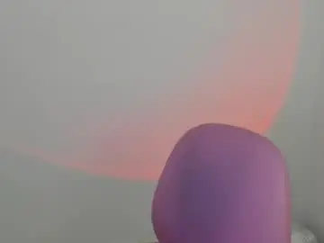 Chaturbate Watch Live Sex Cams of shellyrayhs1