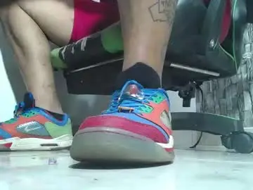 Chaturbate Live Porn of srfindomfeet_