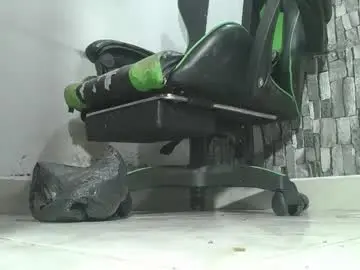 Chaturbate Adult Video Chat of srfindomfeet_