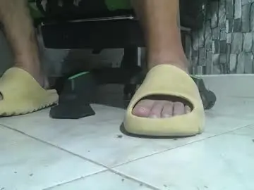 Chaturbate Sex Cam of srfindomfeet_