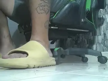 Chaturbate Sex Cam of srfindomfeet_