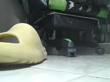 Chaturbate Sex Cam of srfindomfeet_