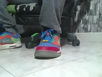 Chaturbate Best Webcam of srfindomfeet_