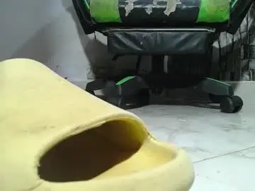 Chaturbate Adult Webcam of srfindomfeet_