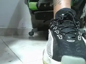 Chaturbate Adult Video Chat of srfindomfeet_