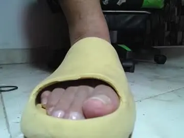 Chaturbate Adult Video Chat of srfindomfeet_