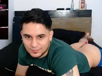 Chaturbate Best live sex cam show of colin_lewisss