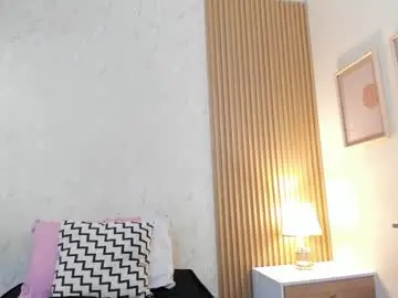 Chaturbate Live Sex Cam of halleylorens