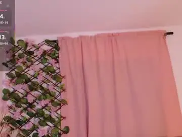 lara_gil_ from chaturbate