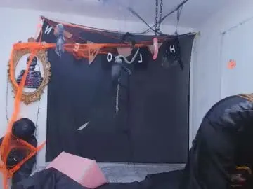 Chaturbate Adult Video Chat of rubi_hops