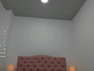 Chaturbate Live Sex Cam of skinny_laura