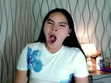 Chaturbate Adult Webcams of ur_innocent_girlx