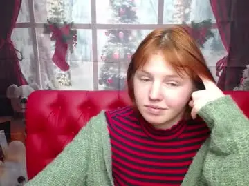 evelinaredfox from chaturbate