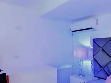 Chaturbate Sex Cam of luciacollinss_