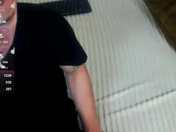Chaturbate Live Sex Cam of derek_banville