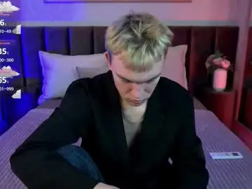 Chaturbate Watch Live Sex Cams of derek_banville