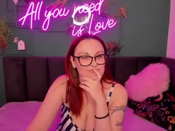 Chaturbate Adult Video Chat of lisaamoree