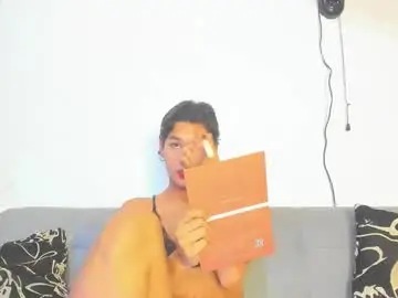 Chaturbate Watch Live Sex Cams of lissa_petitee