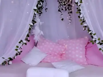 Chaturbate Nude Webcam of adrian_eliss