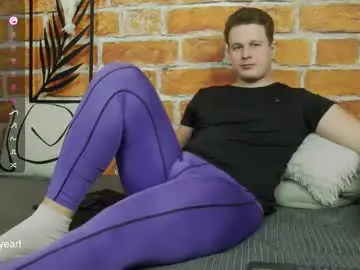 Chaturbate Free Porn Cam of charlie_smiley