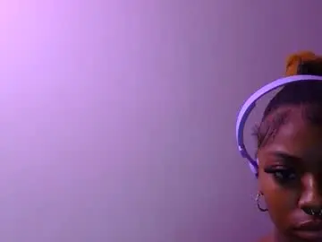 Chaturbate Best live sex cam show of cocochanel197941