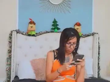 Chaturbate Best live sex cam show of emily_loperaa