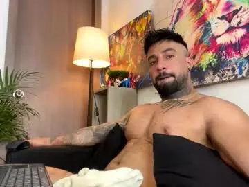 Chaturbate Sex Cam of naughty_dominant