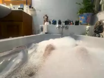 rowrow1122 from chaturbate