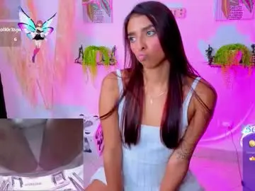 Chaturbate Live Sex Cam of scarlettmedusa