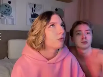 Chaturbate Live Sex Cam of avrora_jessie