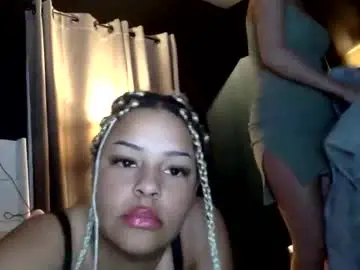 Chaturbate Free Porn Cam of doubletrouble_xo