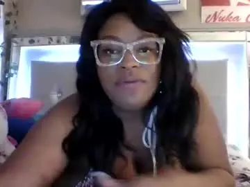 Chaturbate Best live sex cam show of thickybreast