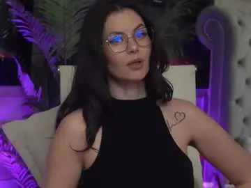 Chaturbate Best live sex cam show of glamourousmom