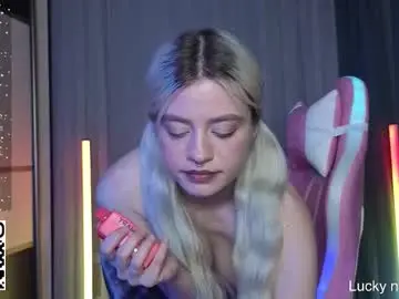 Chaturbate Nude Webcam of wendylovelylovew