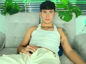 Chaturbate Private Sex Chat of camilo_xcam