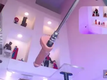 Chaturbate Adult Video Chat of cataleyaglow